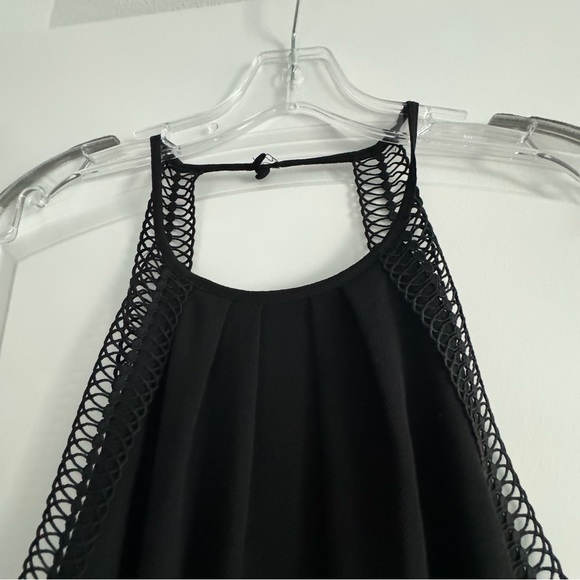 Black Halter Neck Flowy Romper - Picture 3 of 4